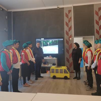 Занятия отряда ЮИД.