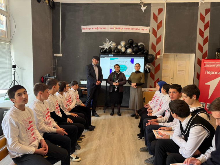 Классная встреча с режиссером народного театра Кулинского муниципального района.